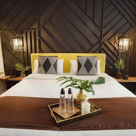 The Bourke Hotel Davao City Buitenkant foto