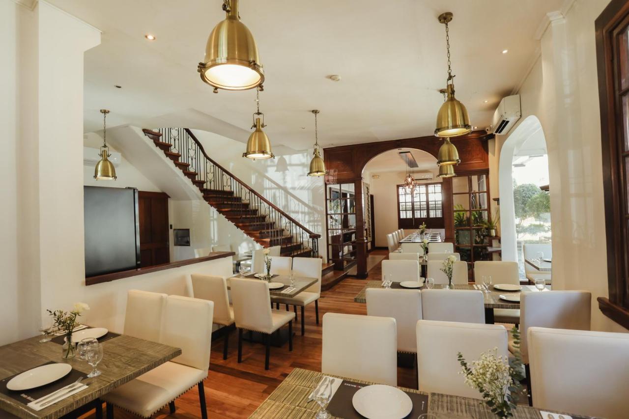 The Bourke Hotel Davao City Buitenkant foto