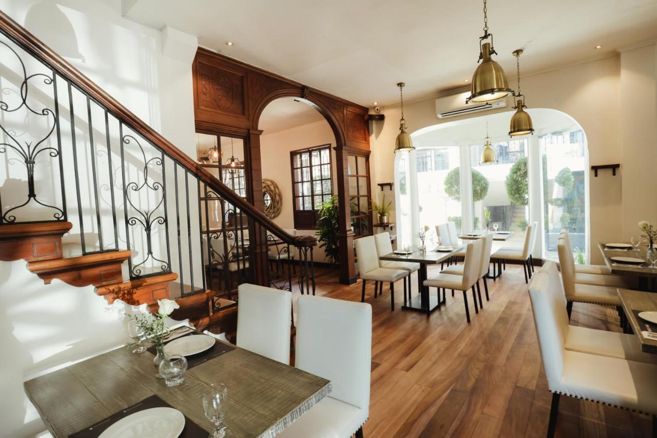 The Bourke Hotel Davao City Buitenkant foto